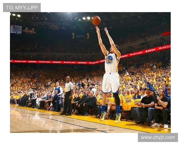 克莱汤普森如何在NBA赛场上重塑自我与球队的辉煌之路